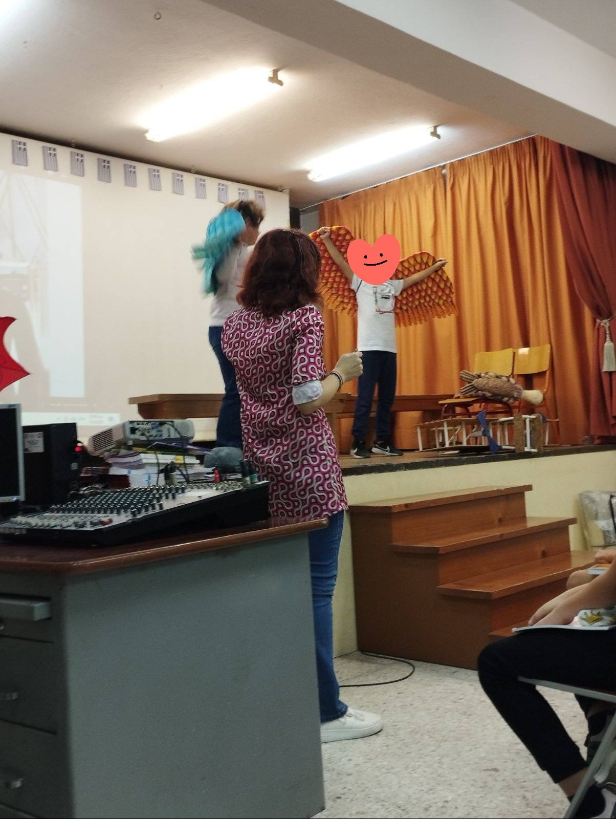 Τα παραμύθια δεν ανήκουν μόνο στην παιδική ηλικία! 3 - Σπίθες